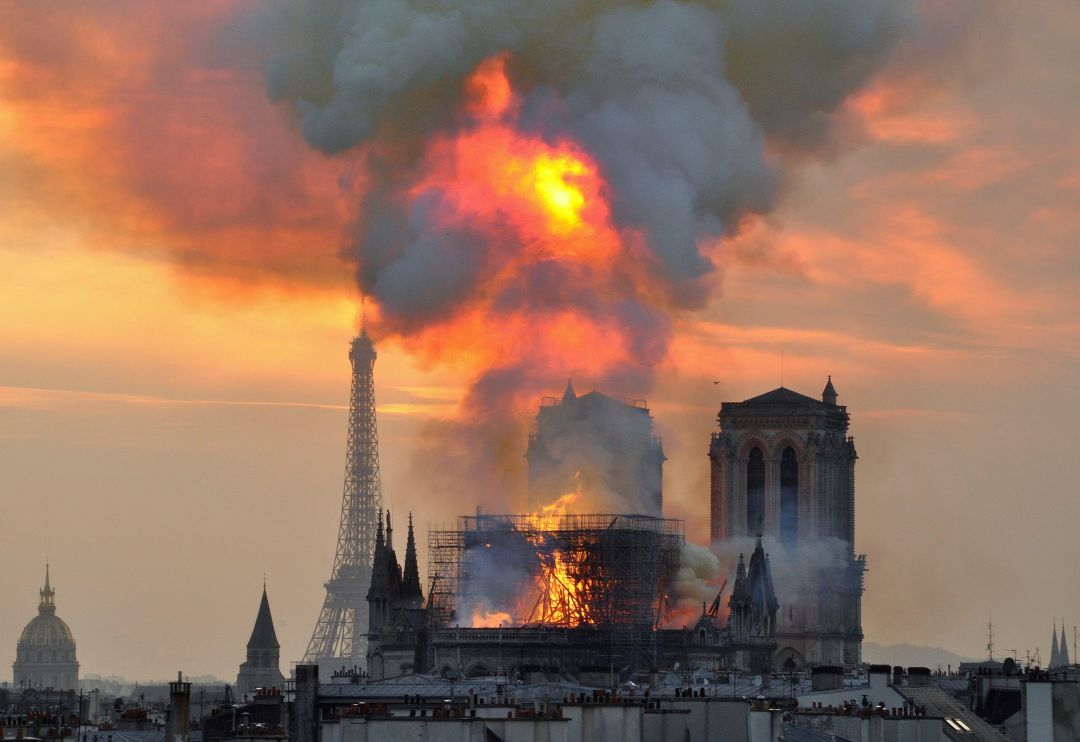 aptopix_france_notre_dame_fire_87705-jpg-8a639-2560x1759.jpeg